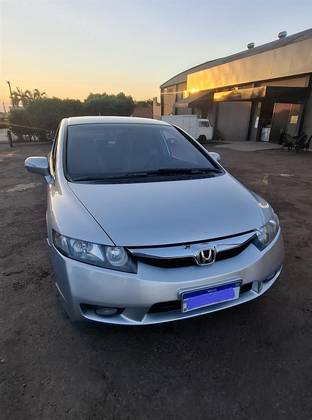HONDA CIVIC 1.8 LXL 16V FLEX 4P AUTOMÁTICO HONDA CIVIC 1.8 LXL 16V FLEX 4P AUTOMÁTICO